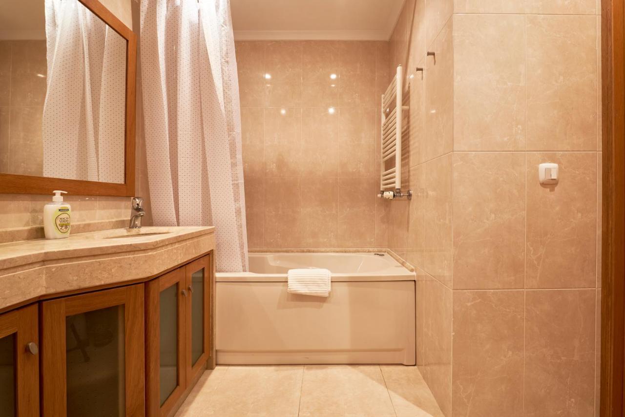 Carcavelos Apartment ภายนอก รูปภาพ