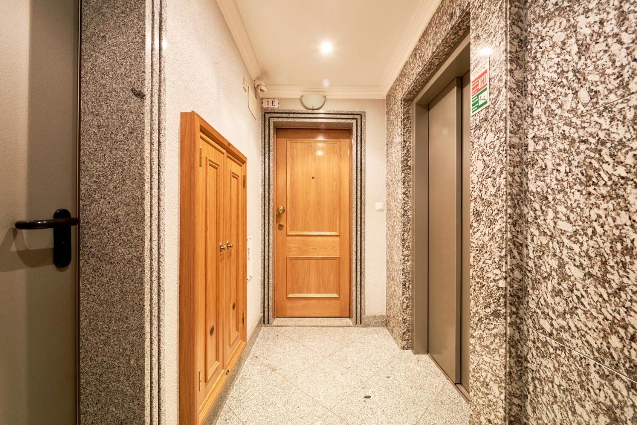 Carcavelos Apartment ภายนอก รูปภาพ